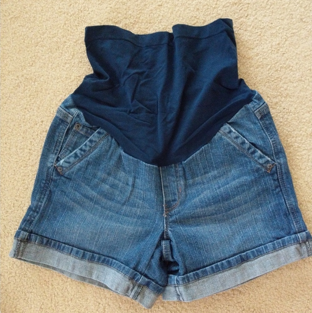 Motherhood Maternity shorts